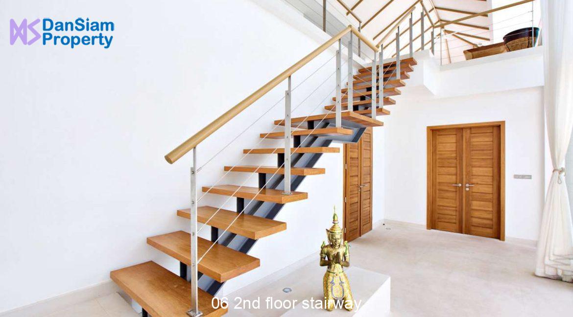 06 2nd floor stairway