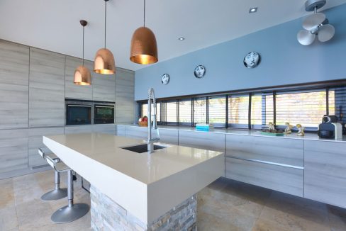 26 Fully fitted EU-style modern kitchen
