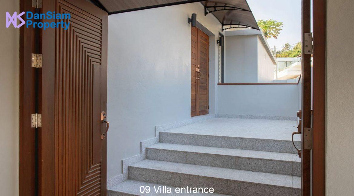 09 Villa entrance