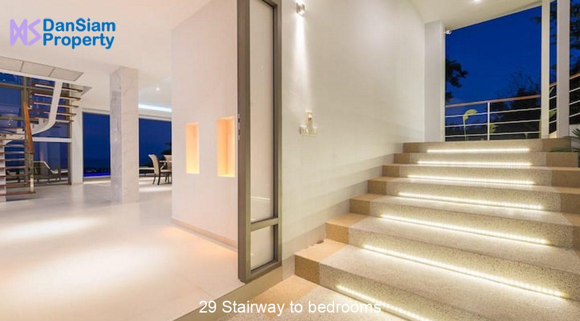 29 Stairway to bedrooms